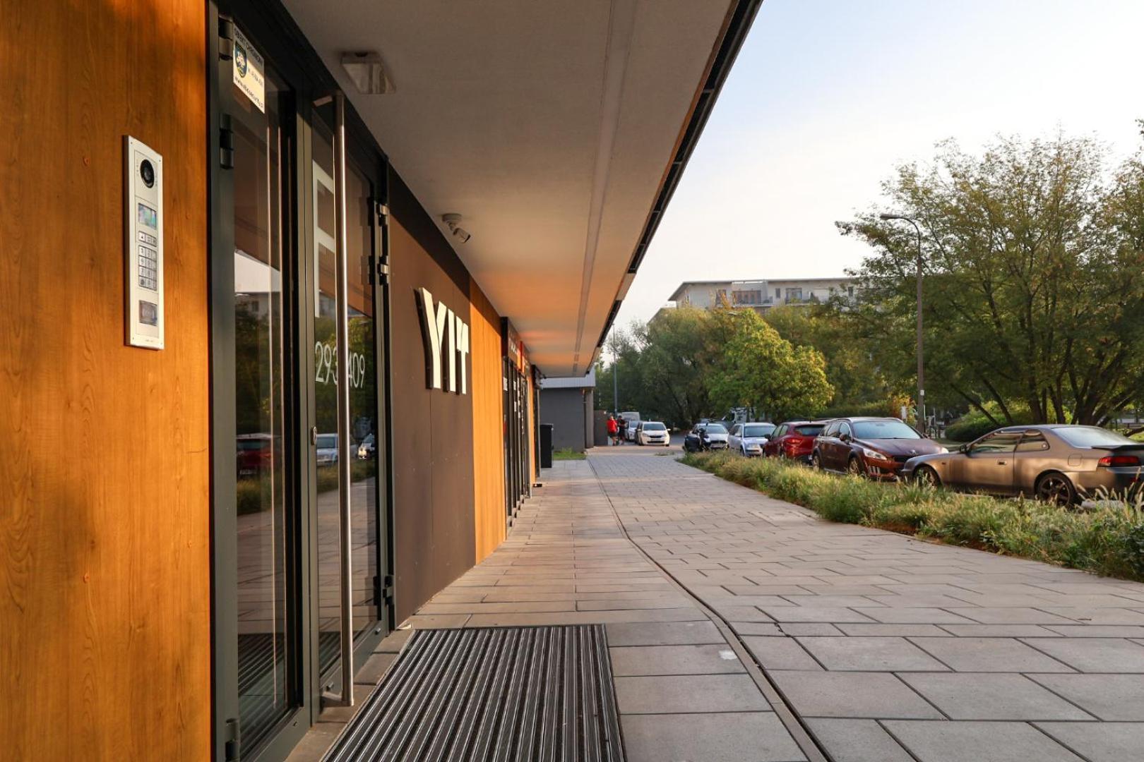 Premium Studio Klobucka Airport Warsaw Exterior photo